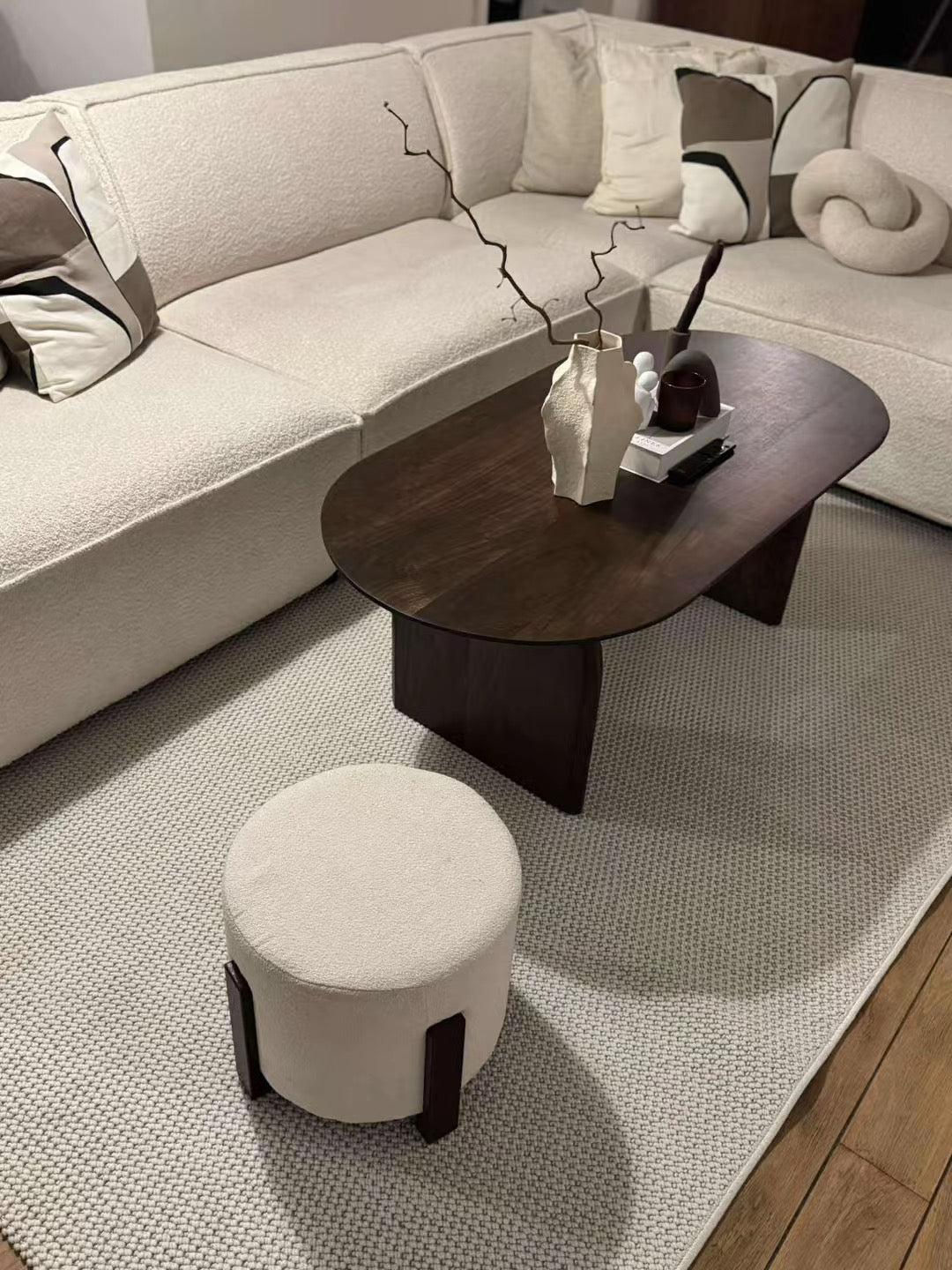 Tapis effet bouclé crème –Pour salon et chambre- MIRA 01