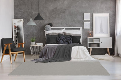 Tapis taupe collection LOFT, design épuré et poils hauts pour un salon moderne et chaleureux.